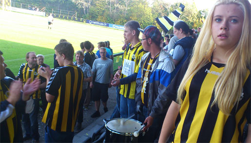 Stadig glæde på tribunen laaaang tid efter slutfløjtet! BB-Vendsyssel_14-09-2013.jpg