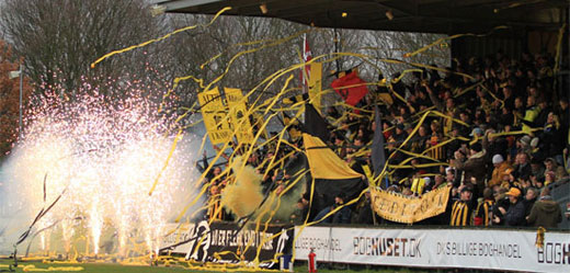 Fantastisk stemning på supporterafsnittet! BB-AGF_21-11-2010_01
