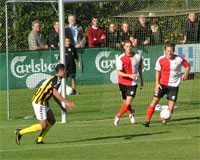 Mikail Anli hamrer bolden i nettet til 3-0