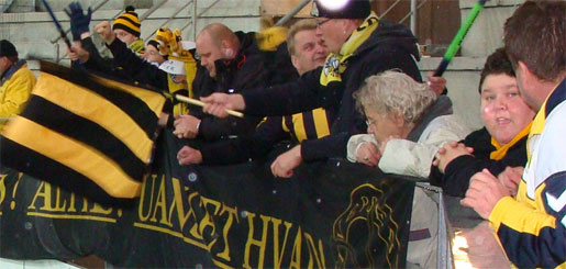 ./images/fest og glade dage hos Hvepsene i Esbjerg! Esbjerg-BB_09-10-2011_01